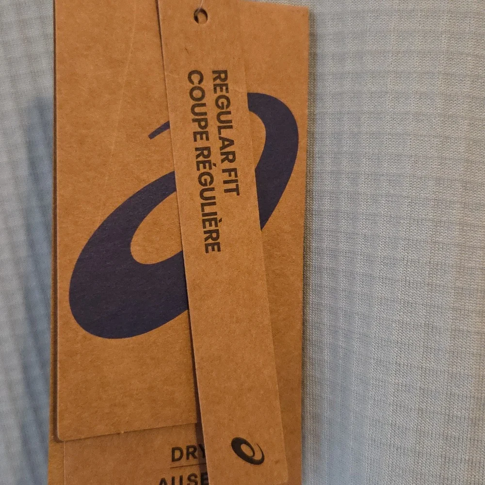 NWT ASICS Half Zip Size Large - Picture 8 of 9